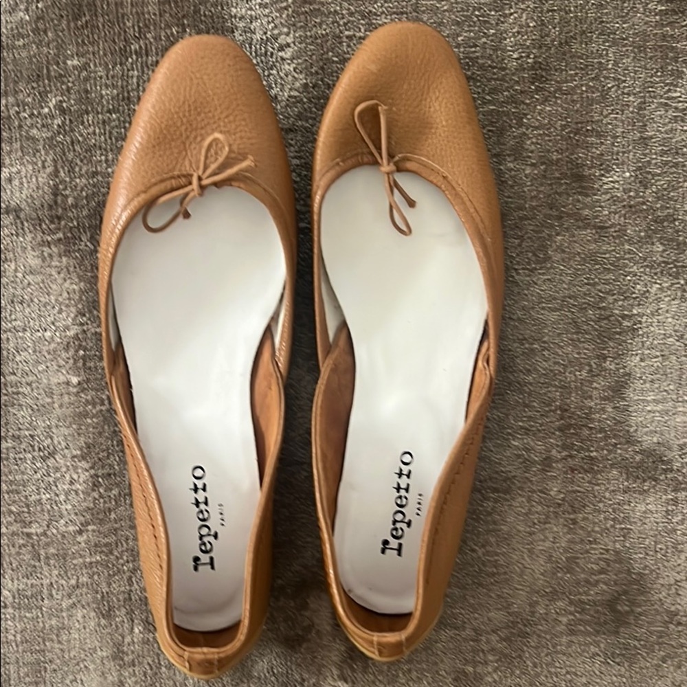 Repetto Tan Ballet Flats with Bow Detail